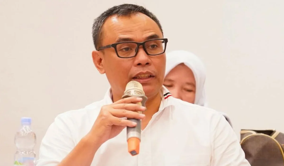 Dinamika-Politik-di-Balik-Laporan