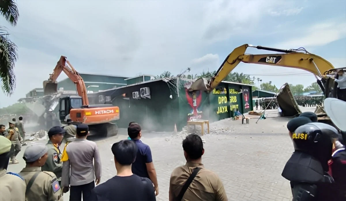 Ricuh Pembongkaran Diskotik Marcopolo, GRIB Kocar-Kacir Melarikan Diri