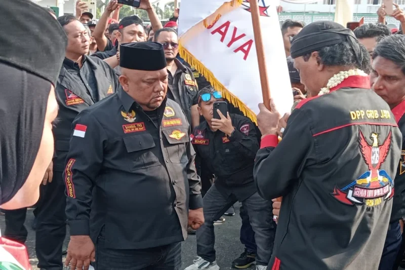 Viral! Ketua DPD GRIB Jaya Sumut Samsul Tarigan Ditahan Kejari Binjai Viral! Ketua DPD GRIB Jaya Sumut Samsul Tarigan Ditahan Kejari Binjai