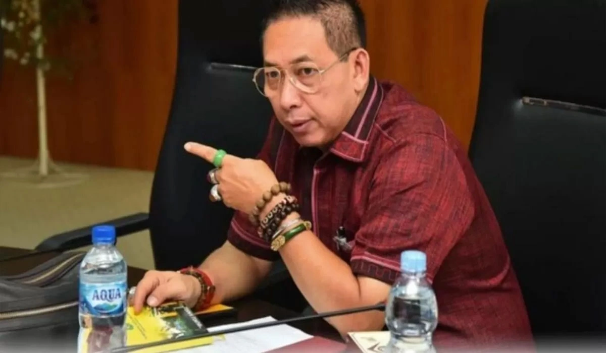 Ketua-DPRD-Medan-Diperiksa-Kejati-Sumut,-Dugaan-Pemerasan-Pengusaha
