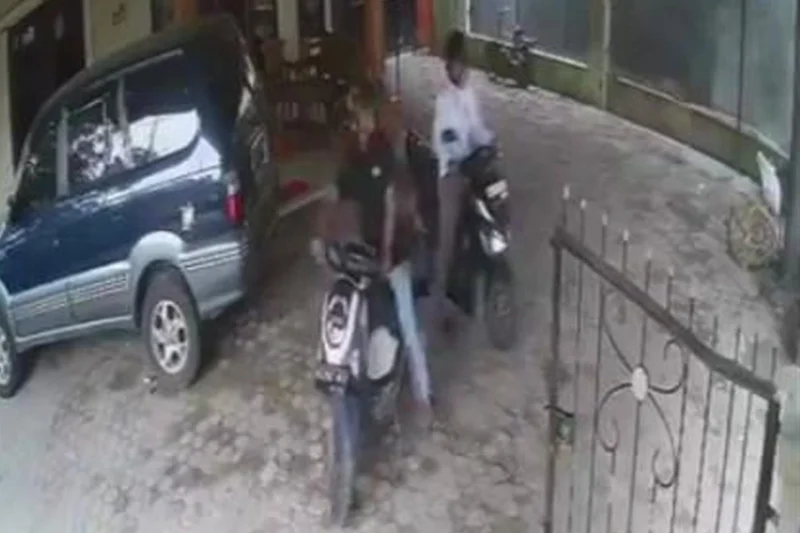Motor Baru Dicicil Raib Digasak Dua Maling di Medan