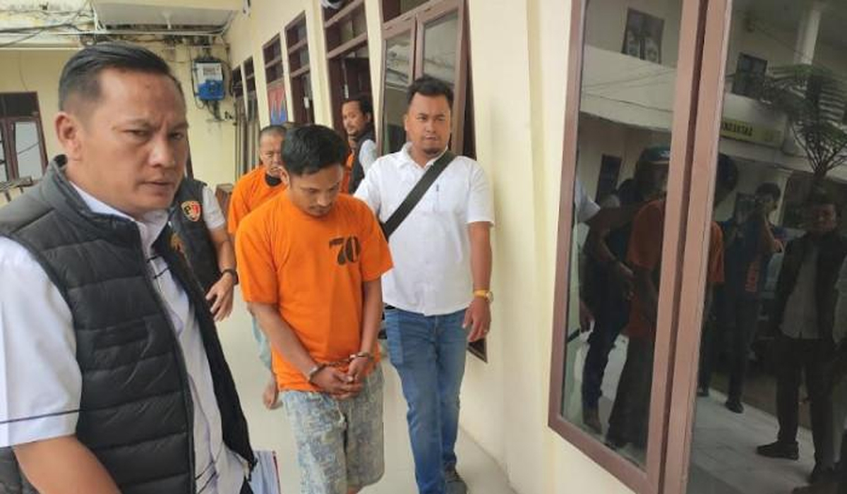 Reaksi Emosional Keluarga dan Warga