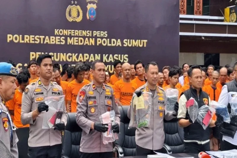 Empat Pelaku Ditangkap, Kawanan Maling Curi Besi Stadion Teladan Medan