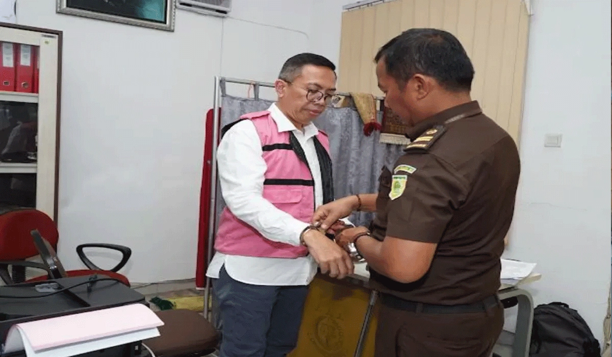 Kejati-Sumut-Tahan-Tersangka-Dugaan-Korupsi-Pengadaan-Kapal-Tunda