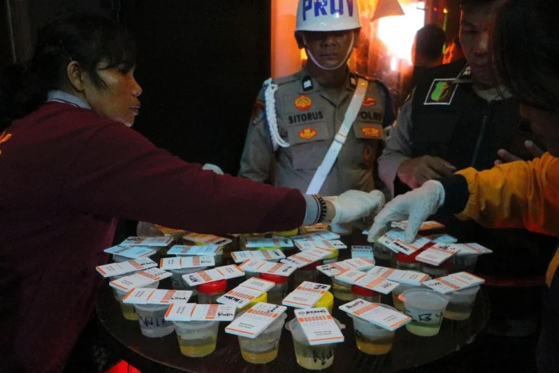 Operasi Gabungan Polisi dan BNN Gempur Tempat Hiburan di Medan