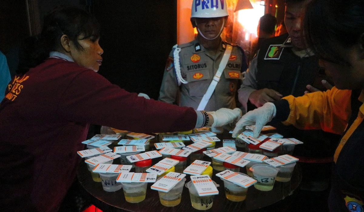 Operasi Gabungan Polisi dan BNN Gempur Tempat Hiburan di Medan