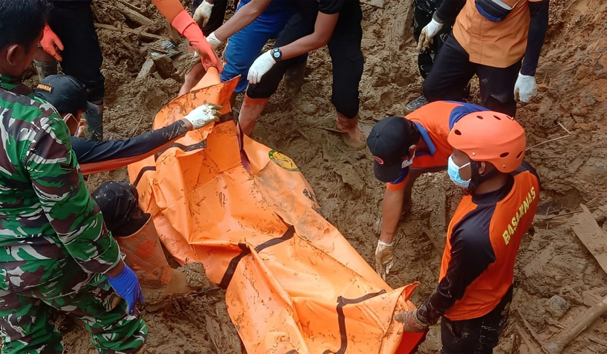 Upaya Aparat Menembus Hambatan Alam