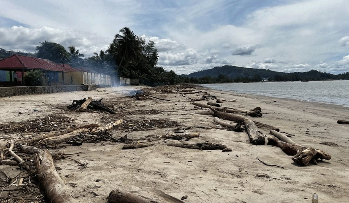Pengaruh Kondisi Pantai Pada Wisata dan Nelayan