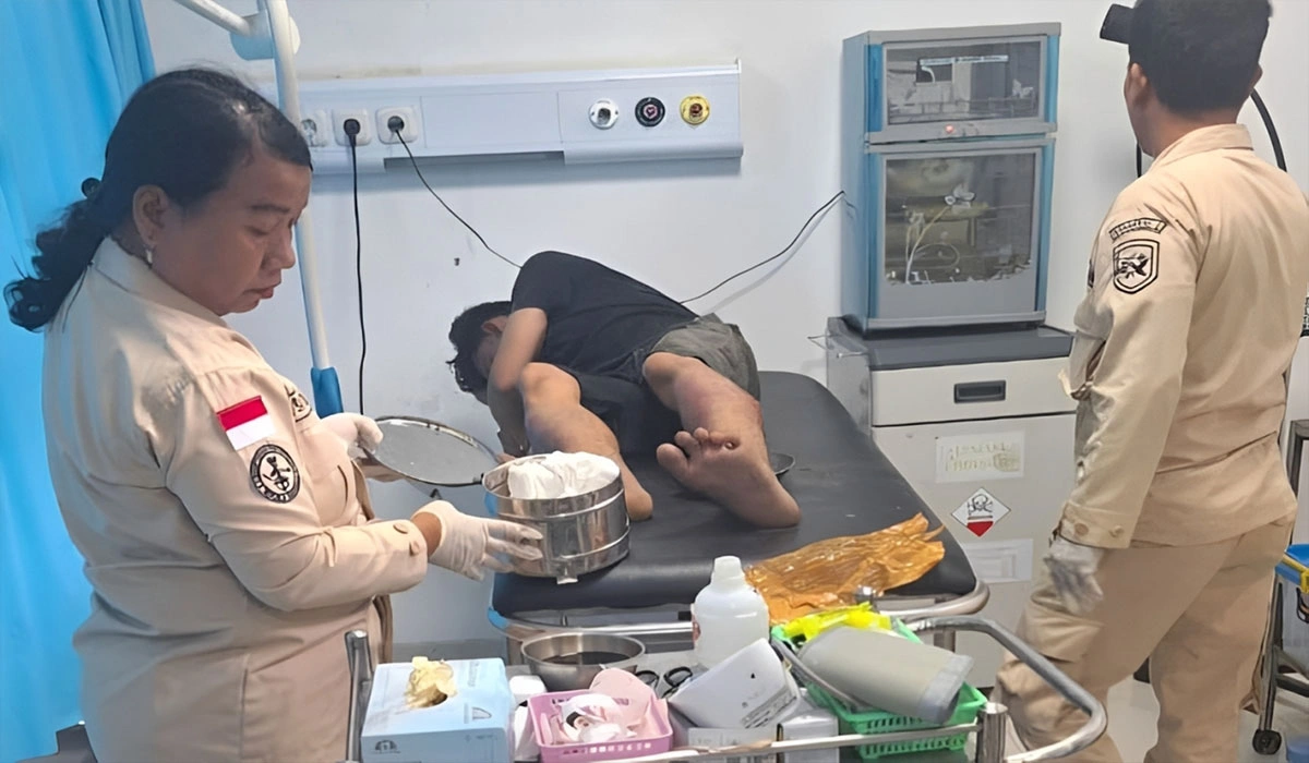 Menjarah-Merusak Warung Warga Usai Tawuran, Pemuda di Medan Ditembak